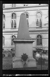 Thomas Dawes Monument, King's Chapel Cemetery