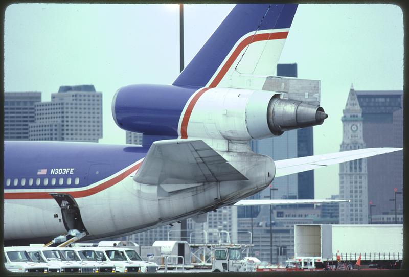 Federal Express cargo jet, Logan Airport