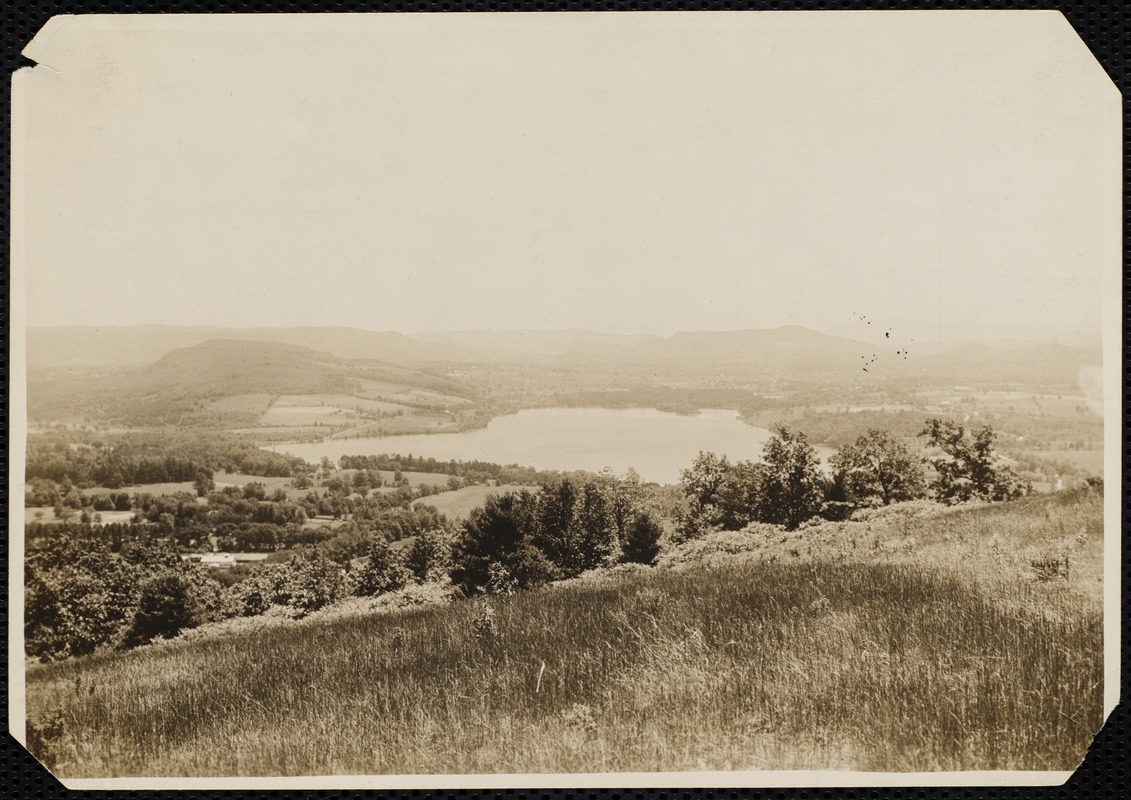 Lake Mahkeenac: view from Bald Head