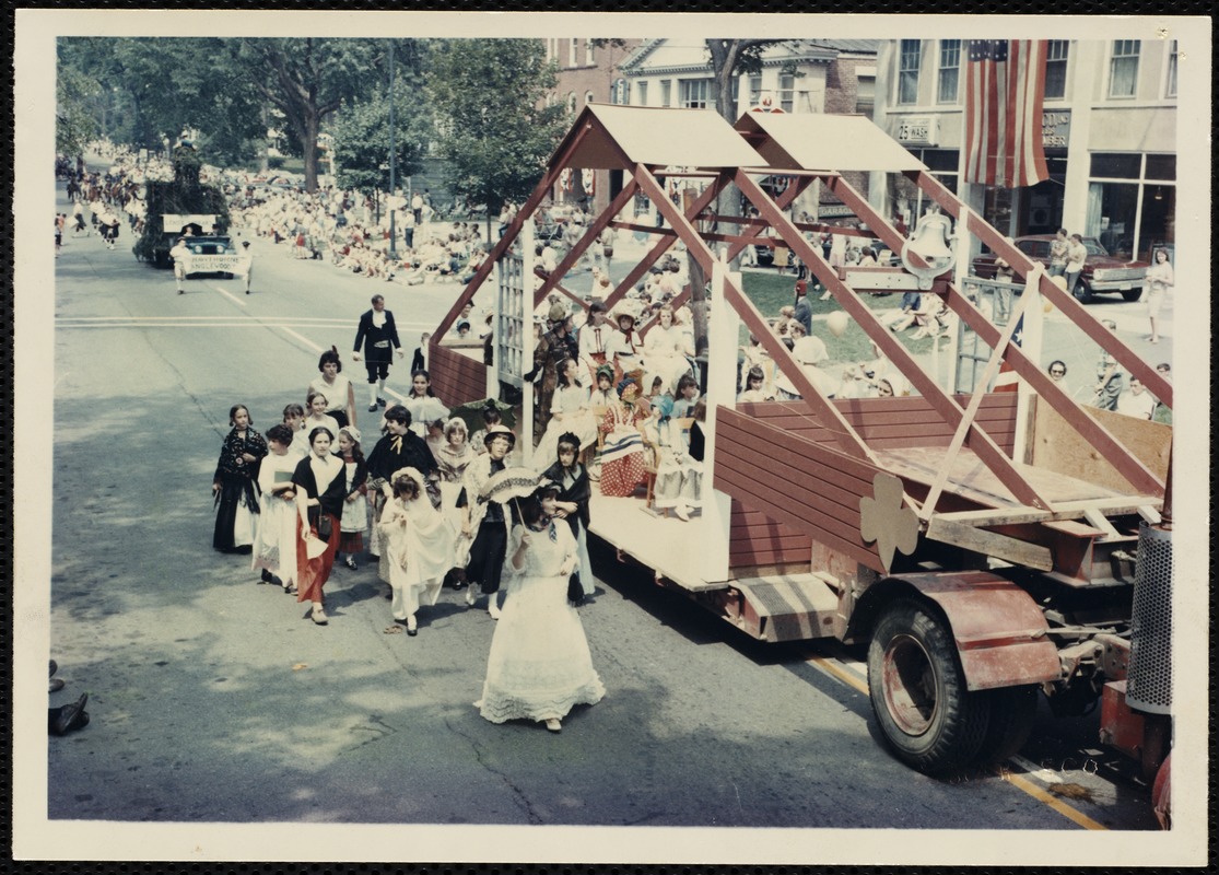 Lenox Bicentennial: parade float with children