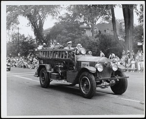 Lenox Bicentennial: 1924 fire truck