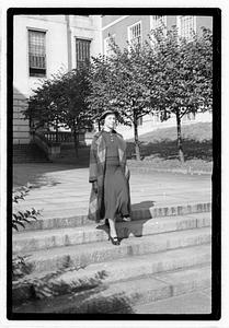 Models posing, Boston State House