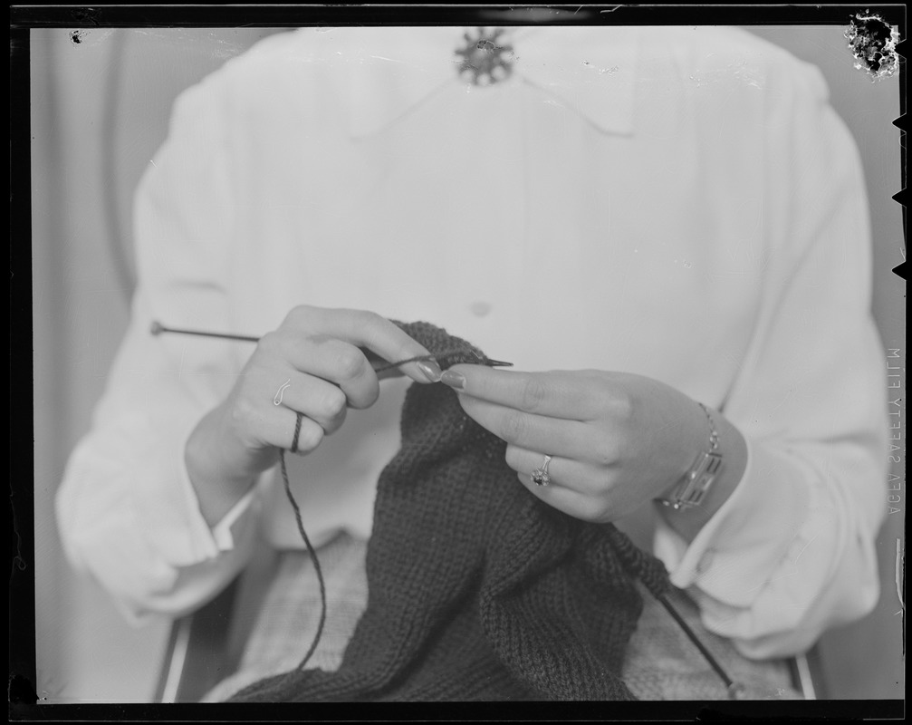 Knitting hands: close up - Mrs. Jones?