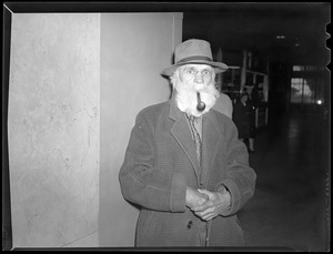 Man with pipe and beard