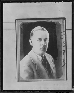 Portrait of a man - Lindy? No!