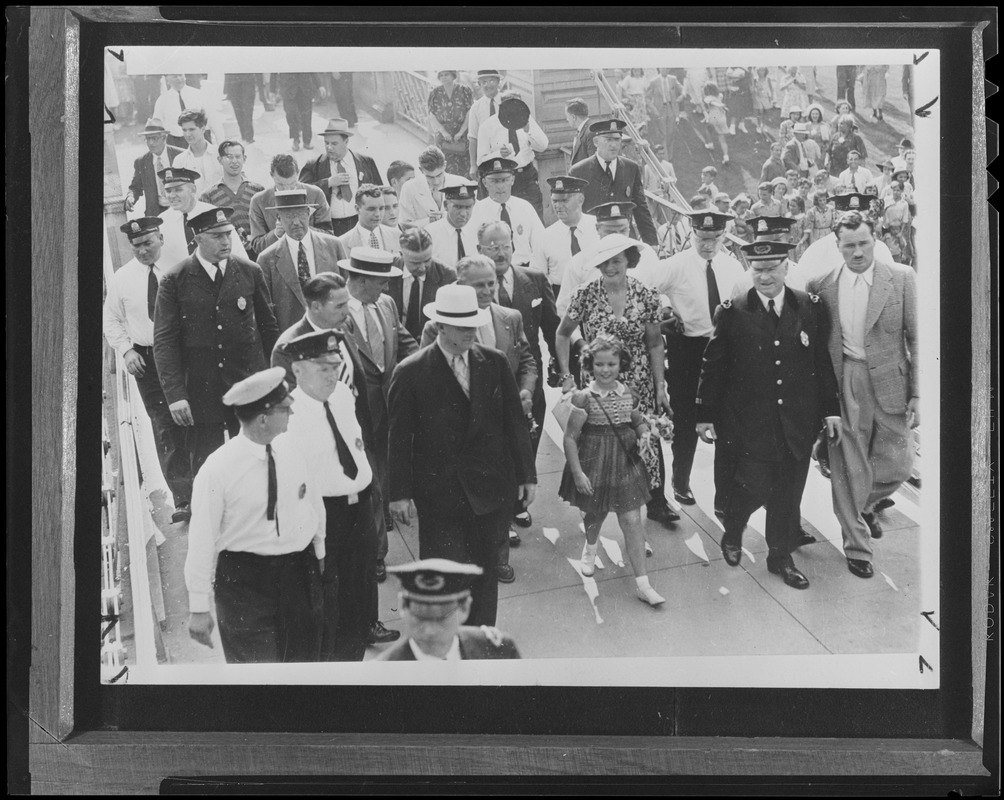 Shirley Temple visits Boston