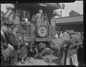 Gov. Alf Landon speaks to crowd from special train