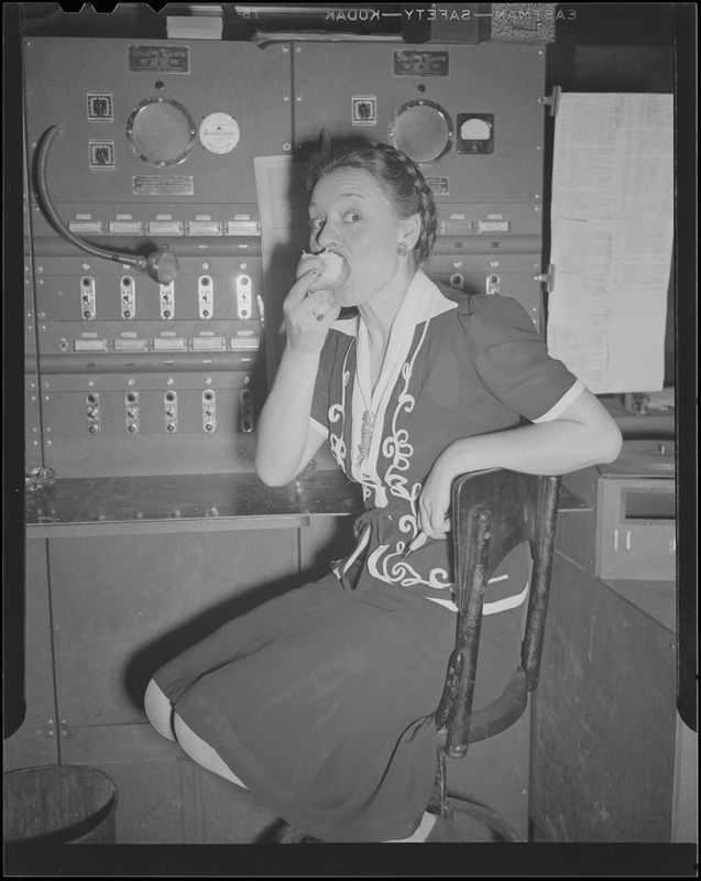 Mae, the Music Girl, in her studio
