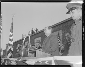 Adlai Stevenson campaigns in Massachusetts