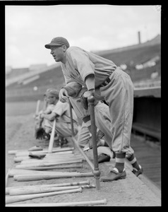 Babe Ruth with Red Sox players after signing with Braves - Digital  Commonwealth