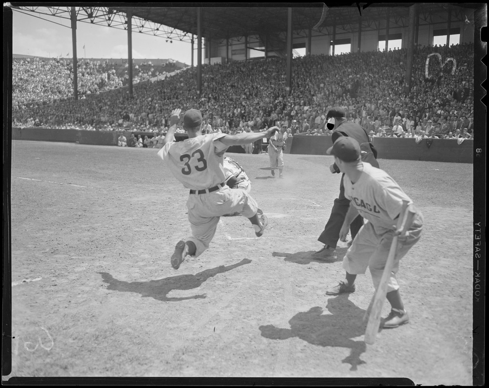 Cubs try to score vs. Braves