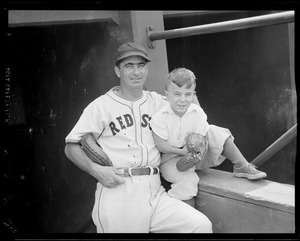 Red Sox player with little boy
