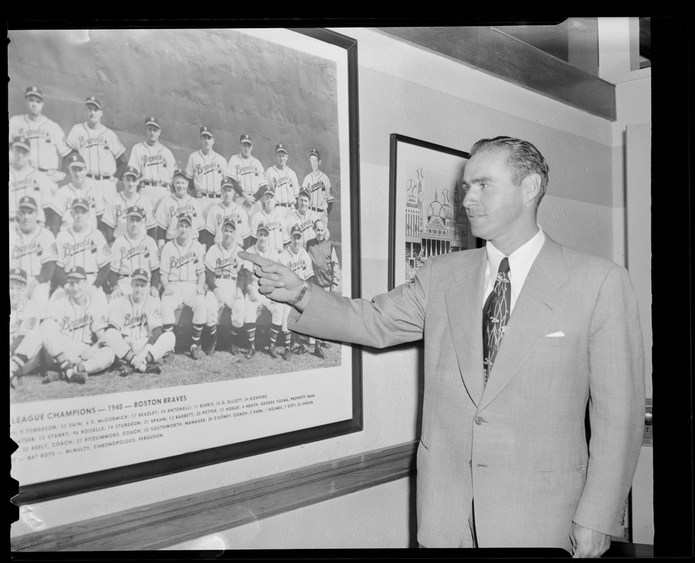 Braves manager Tommy Holmes