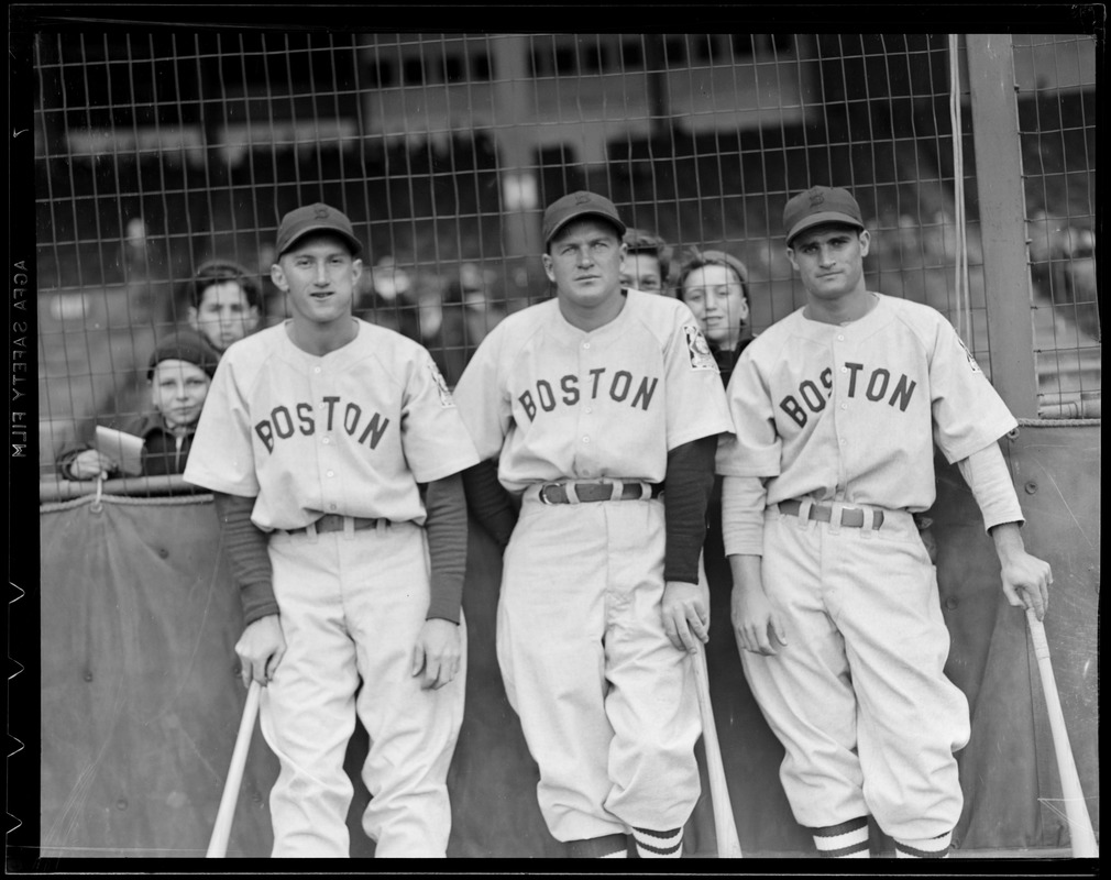Red Sox players waiting to play the Braves at Braves Field