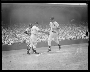 Ted Williams greeted at home