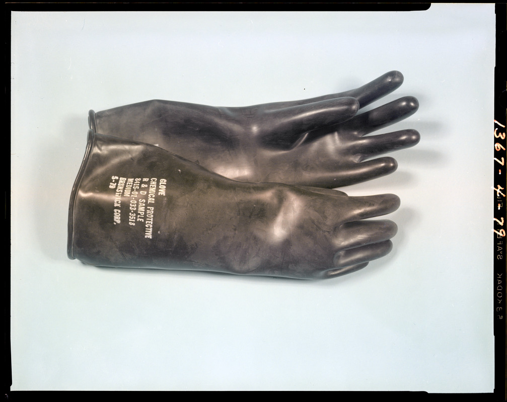 Glove Chemical Protective R And D Sample 8415 01 033 3518 Medium Brunswick Corp 5 79