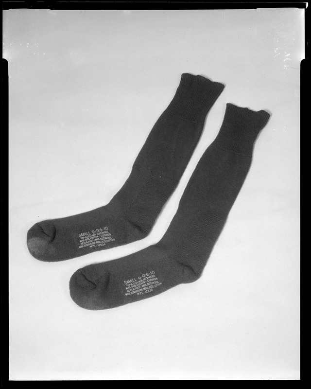 Small 9 - 9 1/2 - 10 top & leg: min. 50% wool max. 50% cotton - cushion heel & foot: min. 50% wool max. 30% nylon max. 20% cotton WPL - 12634