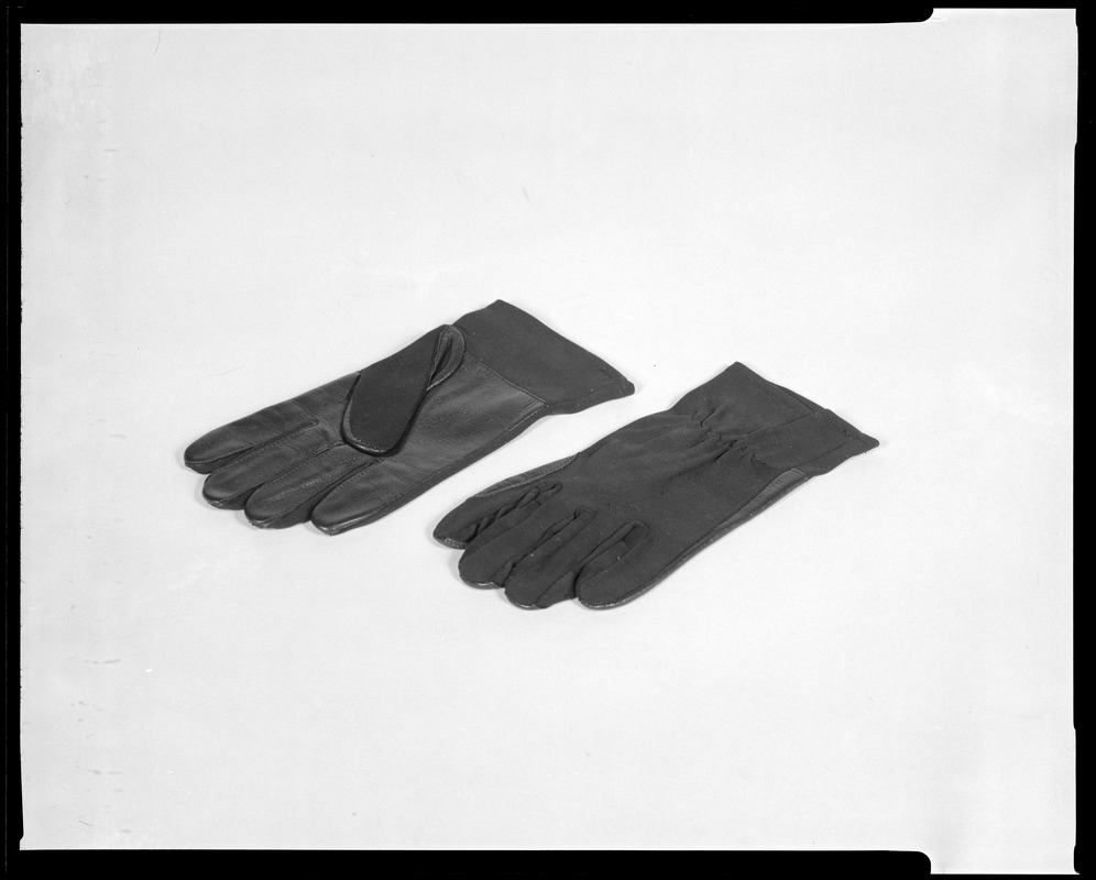 NATO booklet, anticontact glove
