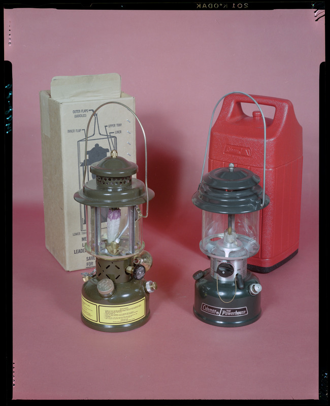 AMEL, 2 lanterns with carrying case