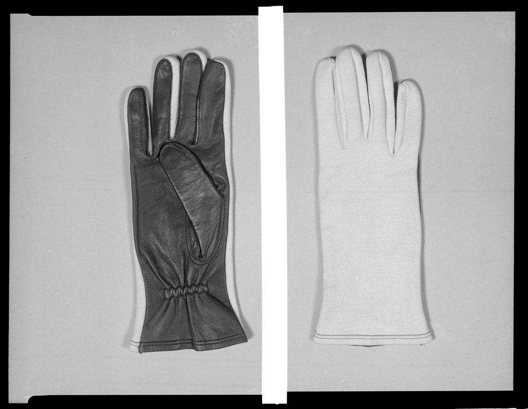 Foreign gloves