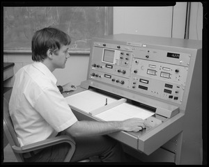 Radiation lab, Bruker ESR spectro meter control console