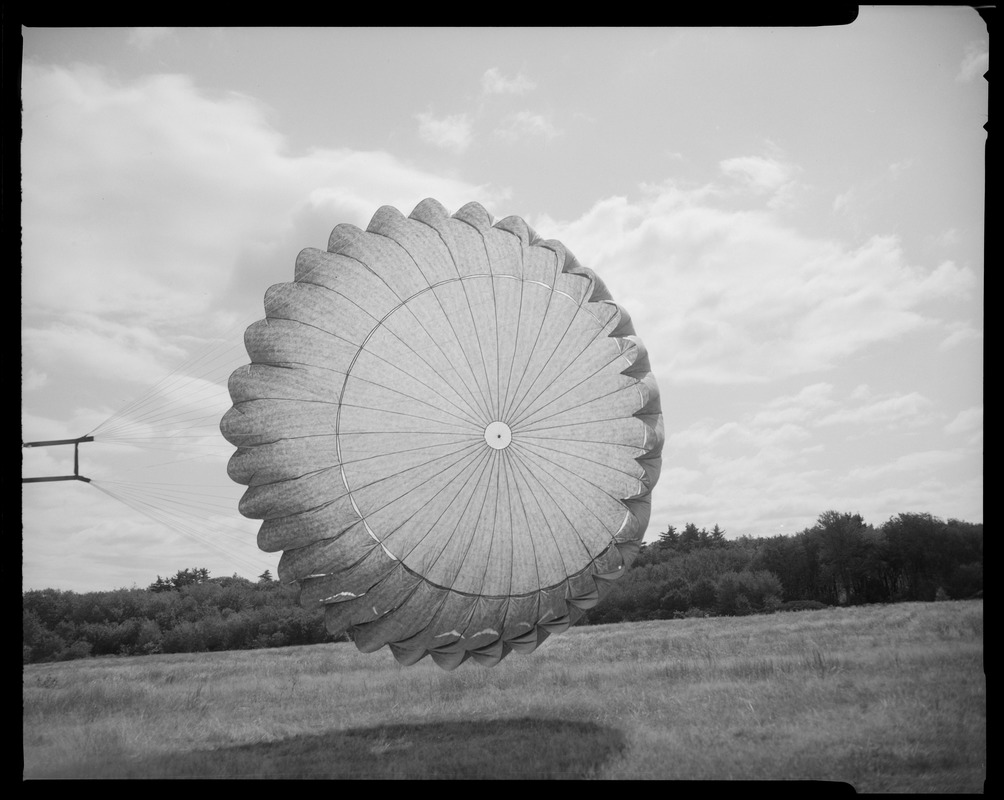 AMEL - ADEL 34' diameter Cerex parachute