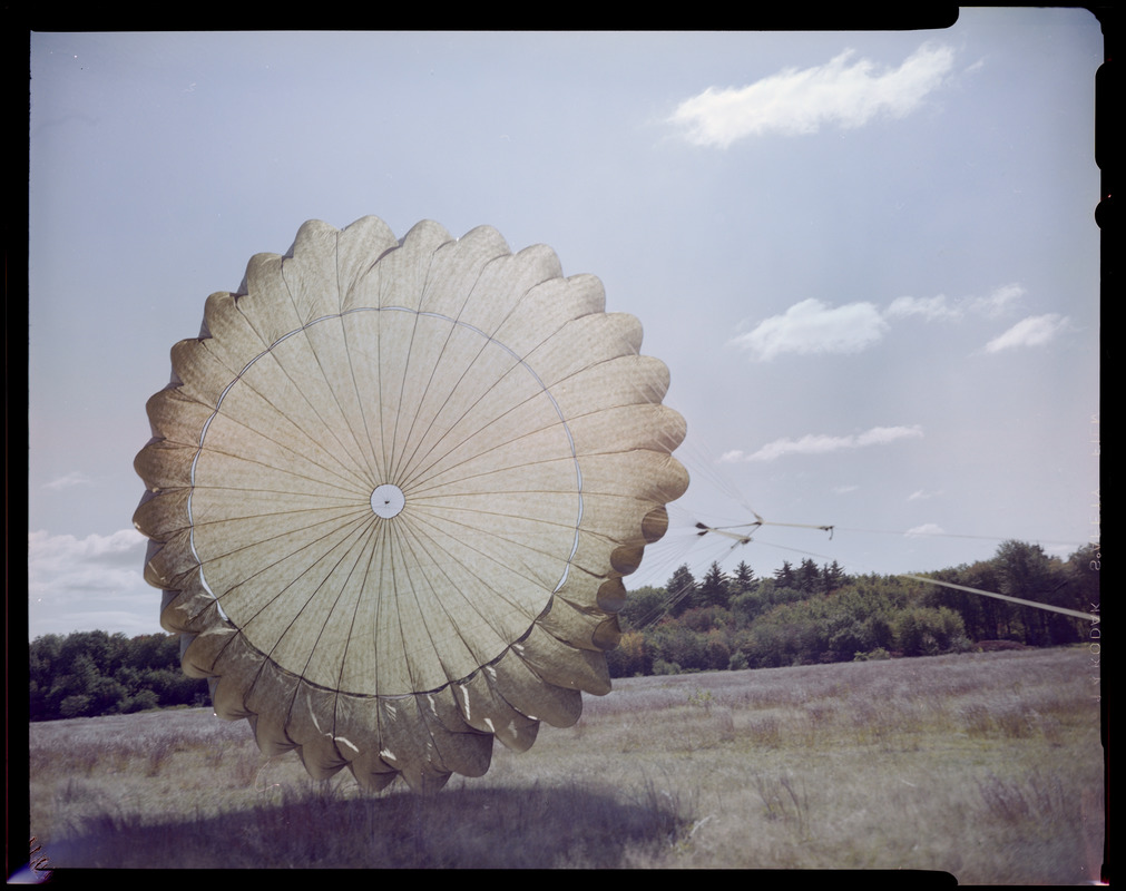 AMEL - ADEL 34' diameter Cerex parachute