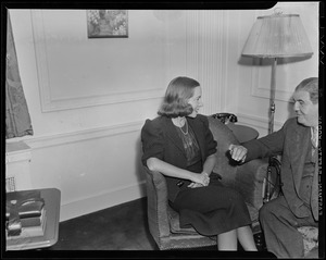 Helen Hayes, in Boston for "Victoria Regina" role at the Shubert Theatre, talks with Gilbert Miller in suite at Ritz Carlton