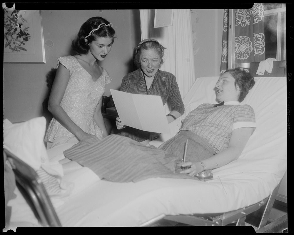 Helen Hayes with two women, one in bed