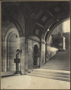 Entrance hall and grand staircase