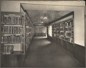 Open shelf room