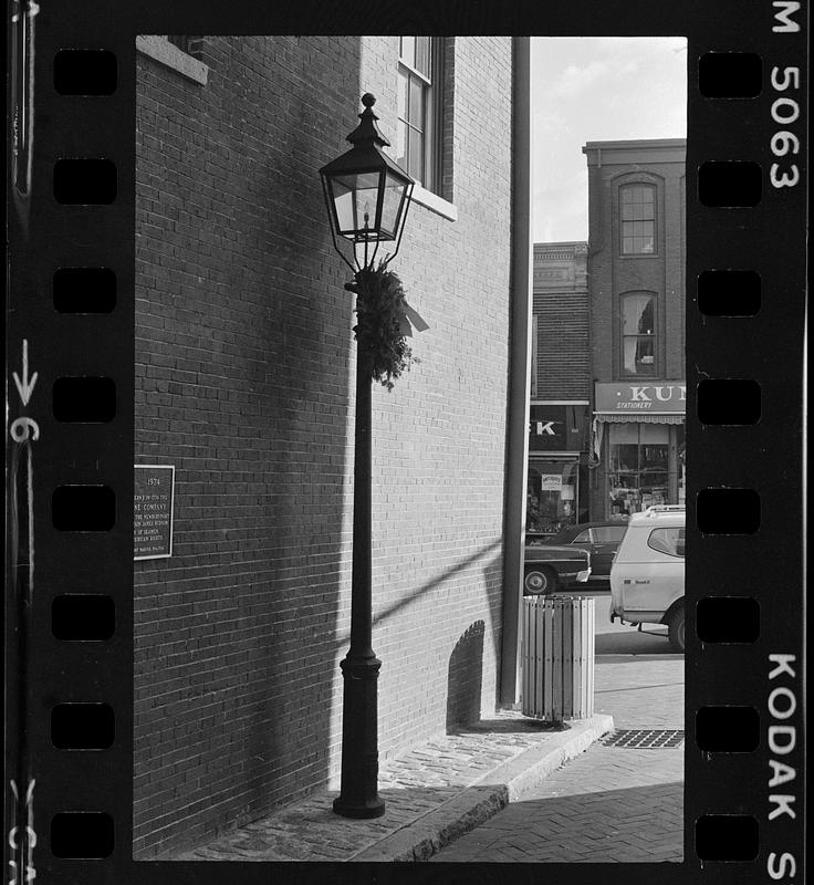 Lamppost shadows