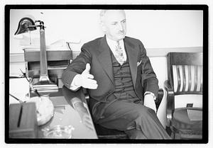 Dr. Willinsky, Charles F., Director, Beth Israel Hospital, Brookline Ave.