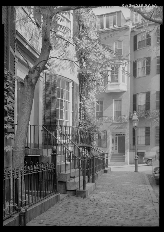 Louisburg Square, Boston