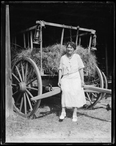 Minnie at Red Gables w/ a wagon, New London, N. H.