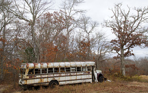 Indian Hill Road - Gravel Pit Wall - Bus