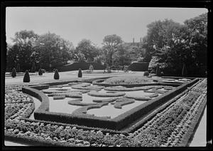 Parterre garden of Mrs. A. H. Rice northern half of higher [illegible], S.W.