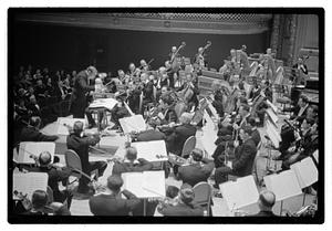 Harvard & Radcliffe Glee Clubs symphony Woodworth conducting, Symphony Hall