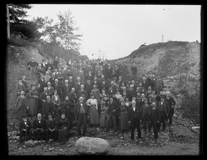 Wachusett Reservoir, group photo of Worcester County Society of Antiquity, during their tour of the construction on October 16, 1897 (approximately 110 men and women pictured), West Boylston, Mass., Oct. 16, 1897