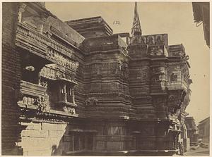 Hira temple at Dabhoi, from the left inside the gate