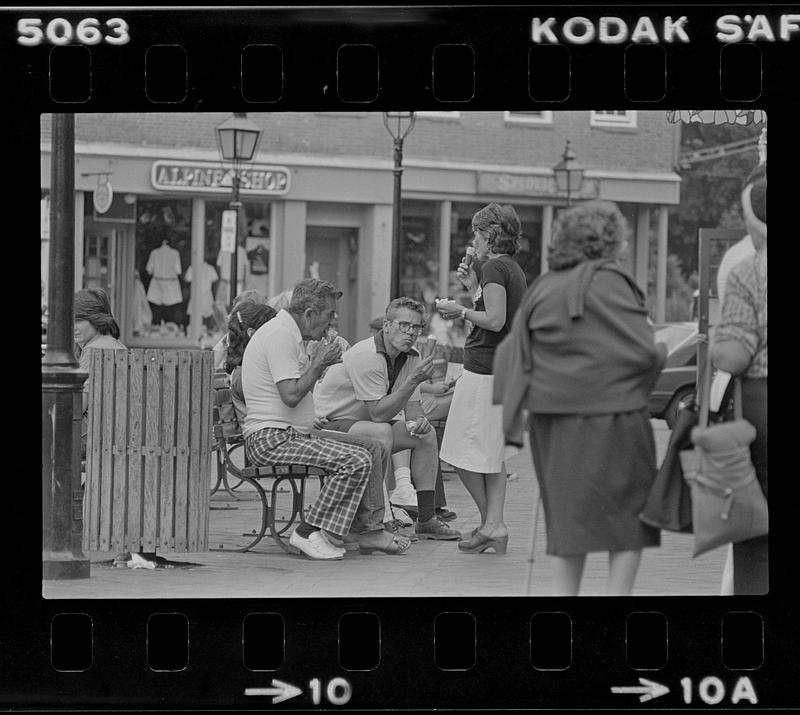 Market Square ice cream eaters