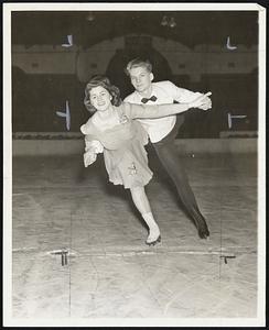 Ice Revue Stars-Doris Schubach and Walter Noffke of the Springfield Skating Club, national senior pairs champions, who will appear tomorrow night in the first ice revue of the Commonwealth Skating Club of Boston at the Boston Arena.