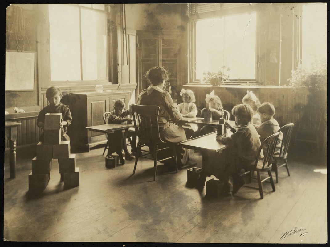 Bridgewater State Normal School Training School Kindergarten class, 1915