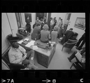 Students occupy MIT presidents Johnson's office after demonstrators broke down office door of demanding amnesty from discipline