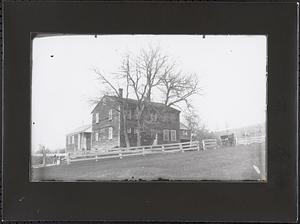 Old unpainted 5-bay farm house