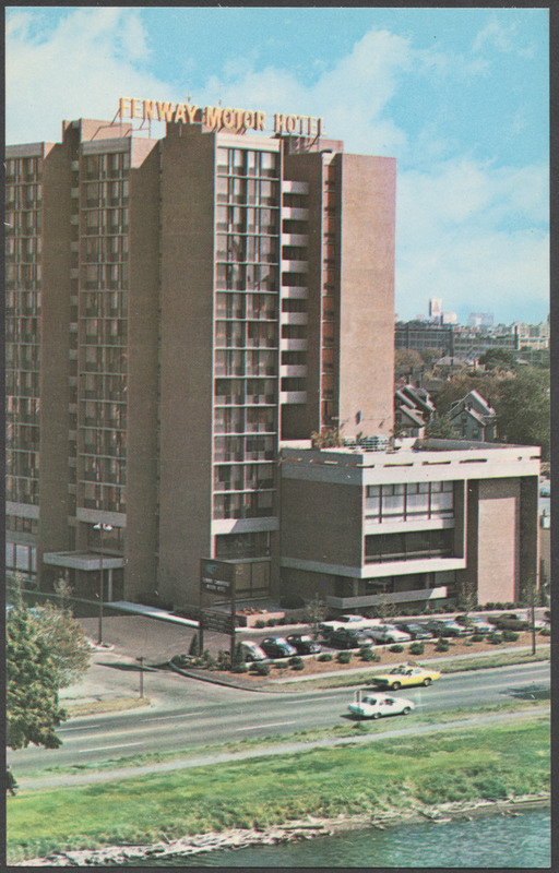 Fenway Cambridge Motor Hotel, 777 Memorial Drive - near exit 18