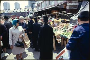 Outdoor Market at Haymarket Square