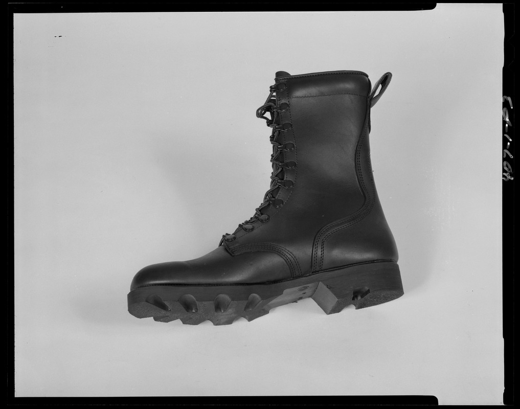 Footwear, new combat boot