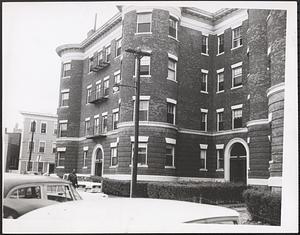 General view of apartment building where Camb. girl was murdered, on University Rd.