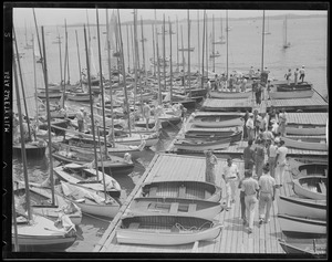 Getting ready to sail, Marblehead